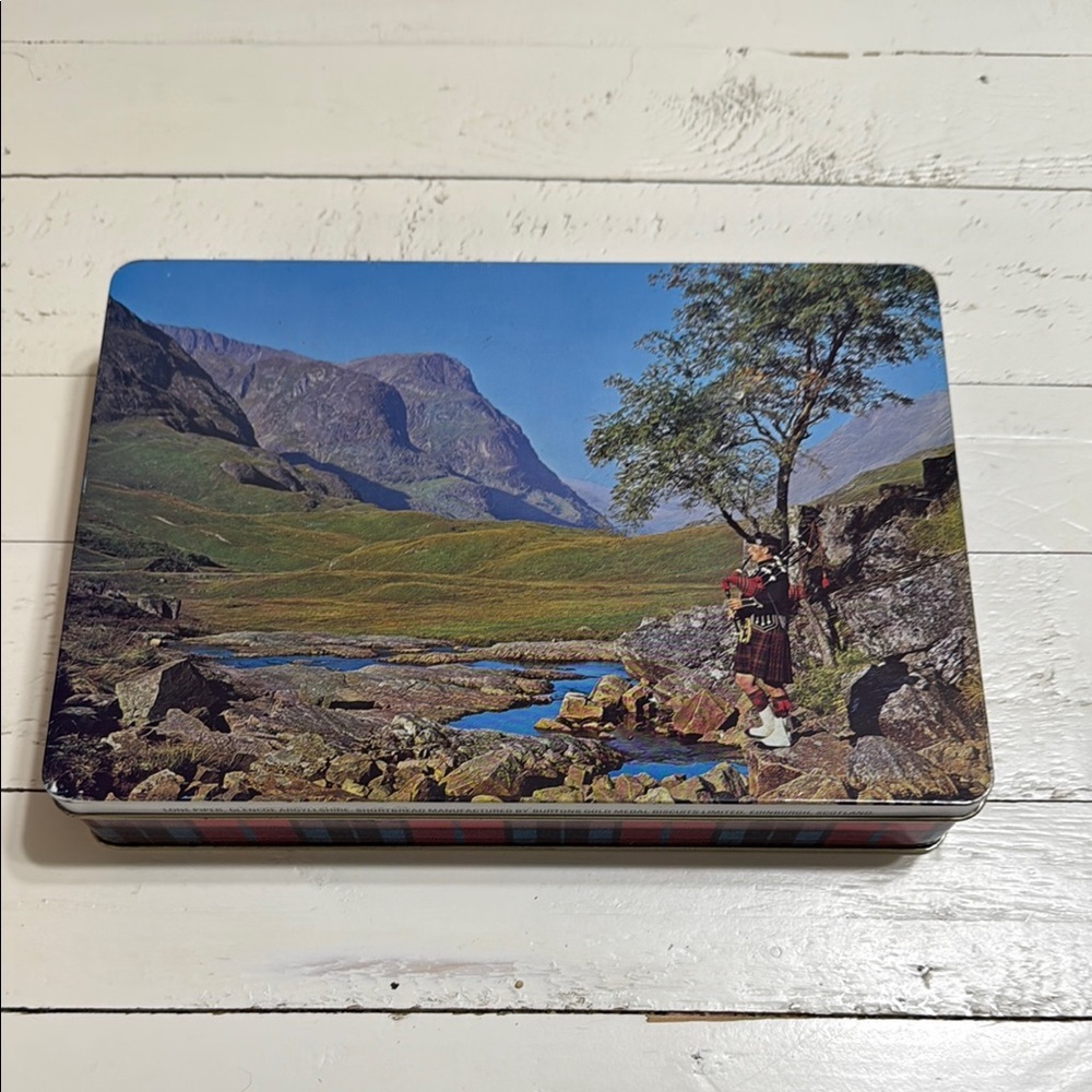 🍄Scenic lone piper glencoe Argyllshire Scotland Tin Box with Highland Landscape